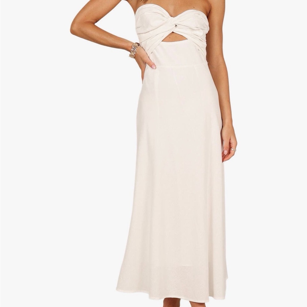 Petal & Pup Elegant Cream Strapless Dress